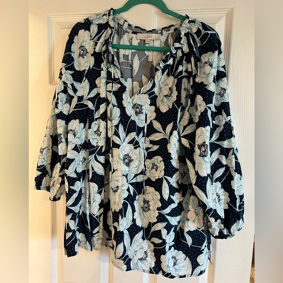 LOFT Floral Tunic. Navy with white flowers. Size XL. - Picture 3 of 11